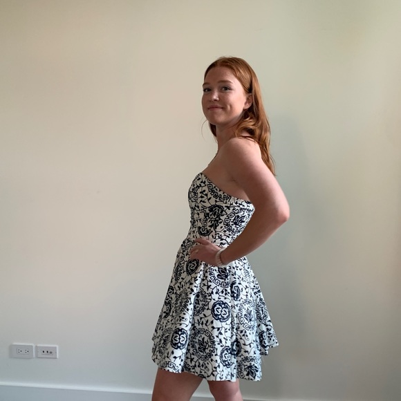 Cocktail dress - Picture 2 of 4